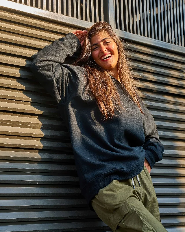 Basic Unisex Oversized Crew-neck Sweatshirt-Black Hoodie with Gradient Ombre Colorful Basic Unisex Oversized Crew-neck Sweatshirt-Black Hoodie with Gradient Ombre Colorful