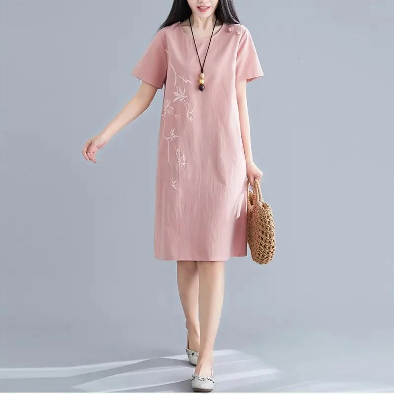 Cotton and Linen Embroidered Dress Women's Summer Ethnic Style Loose and Thin A-line Buckle Mid-length Dress sweetheart Neckline Romantic Cotton and Linen Embroidered Dress Women's Summer Ethnic Style Loose and Thin A-line Buckle Mid-length Dress sweetheart Neckline Romantic